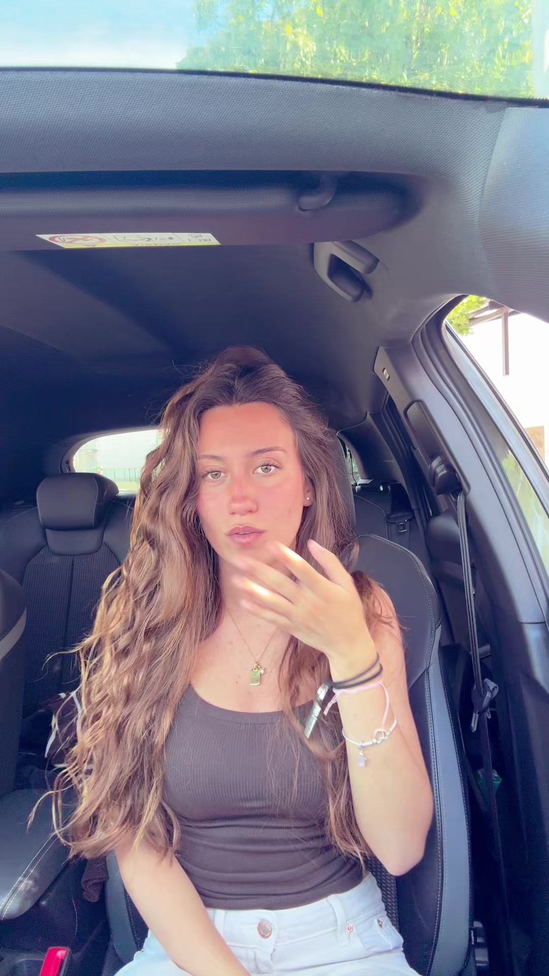 @luna domínguez 🦋