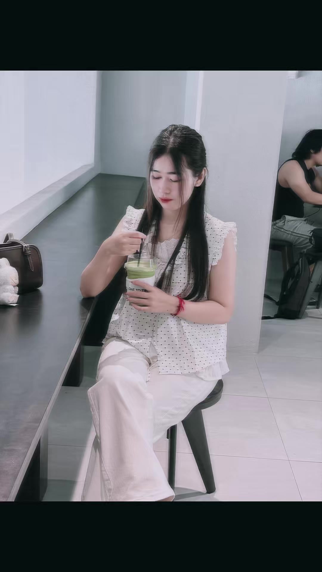 @พลอยใส 🦋