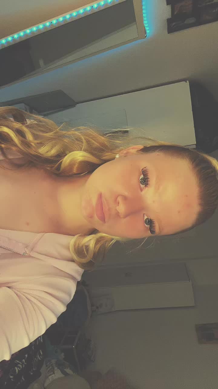 @Leonie