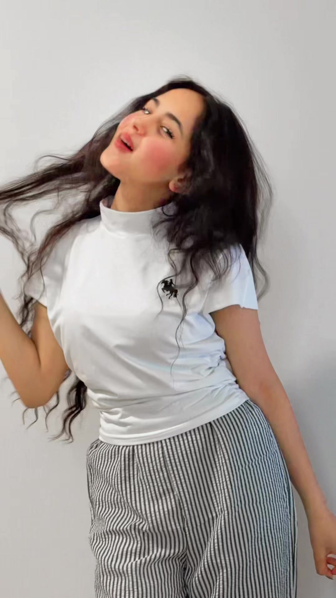 @ورد بنت الغزال