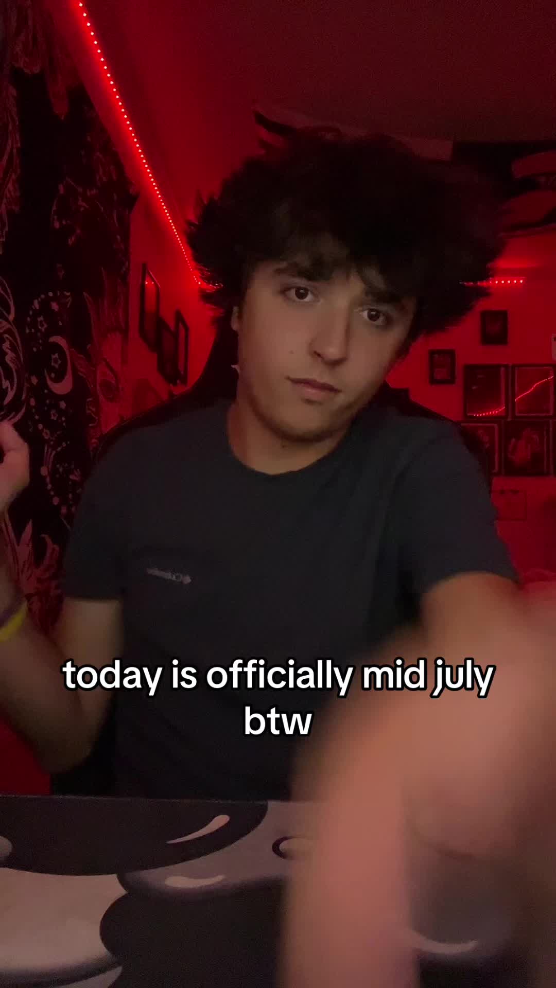 @T