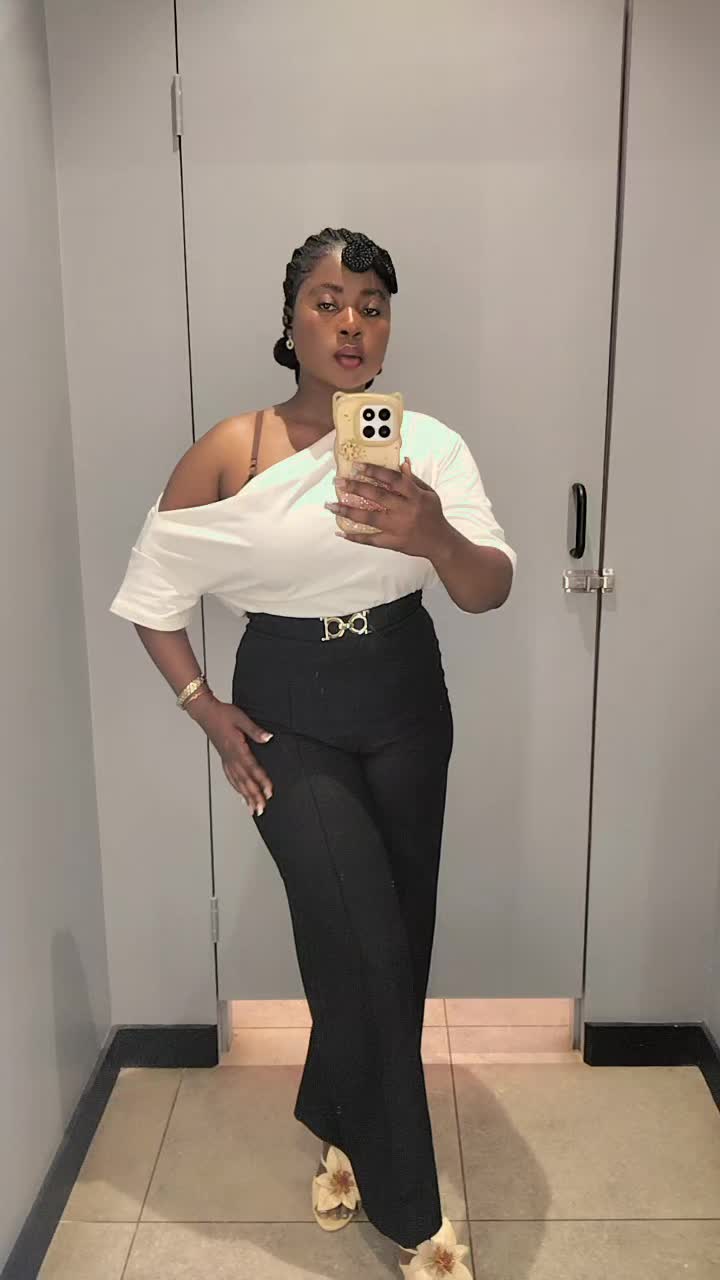 @Rhulani221
