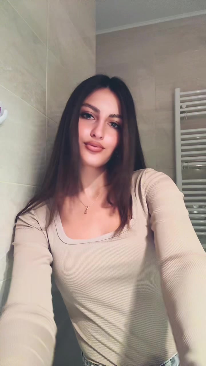 @ANDREEA 🤍