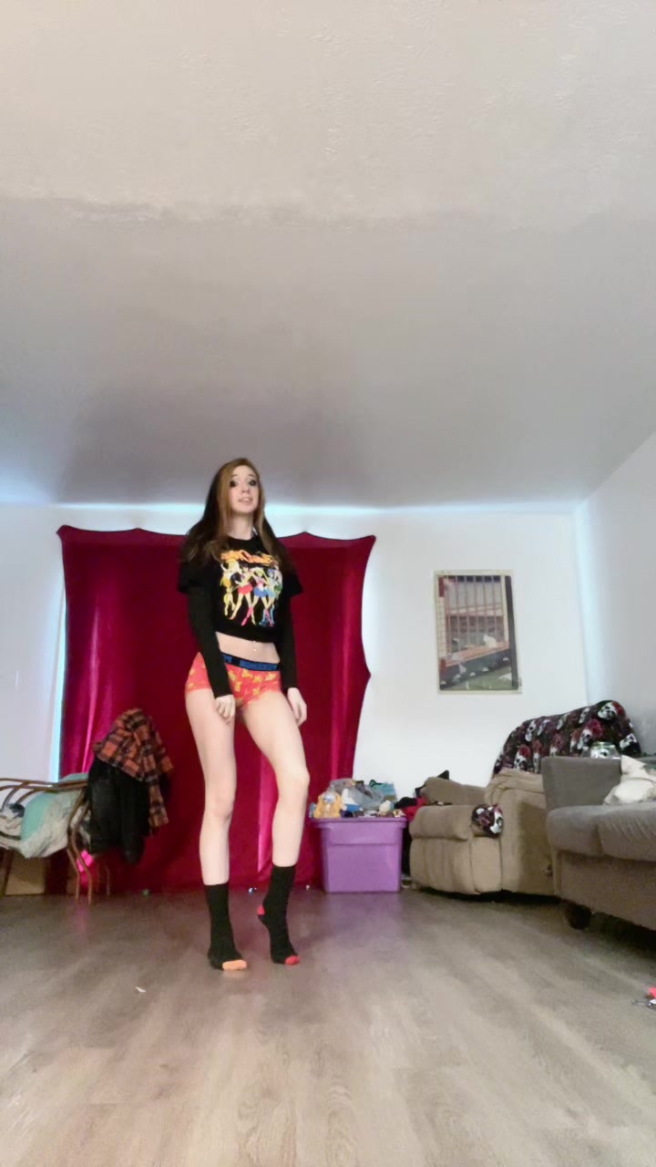 @Zoe Little 🤍ྀི🪽 ⋆✴︎˚。⋆