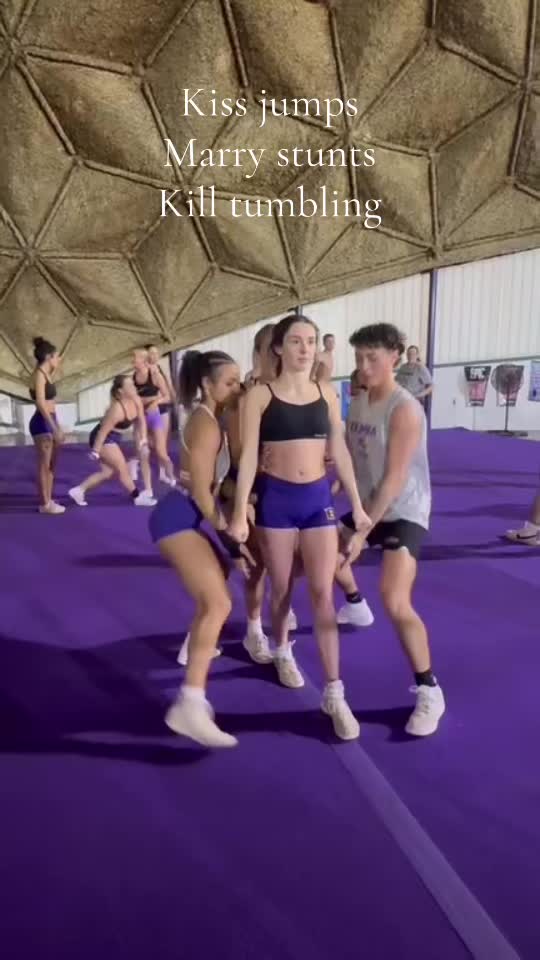 @1ivilouwho