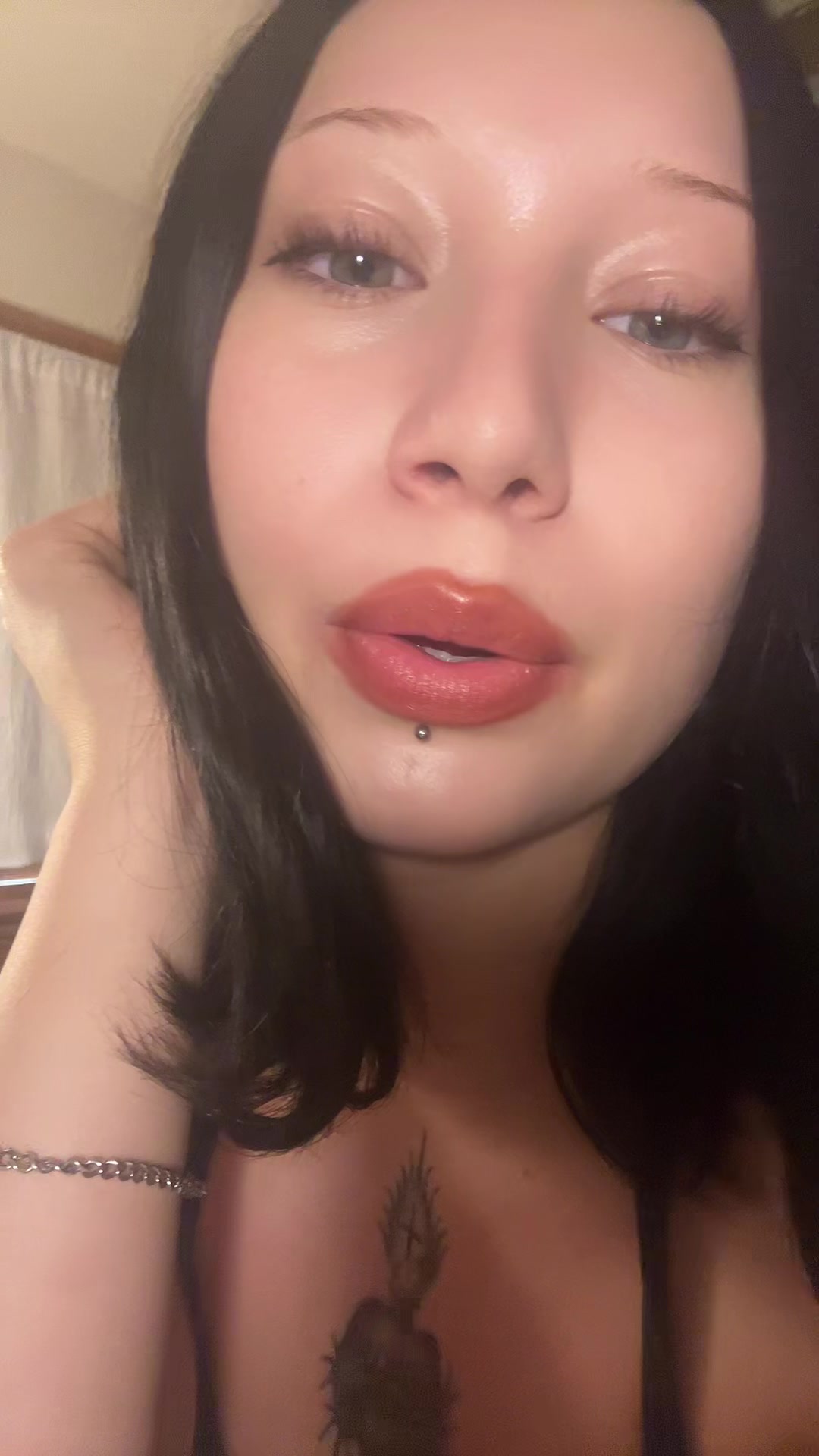 @crucifixsix