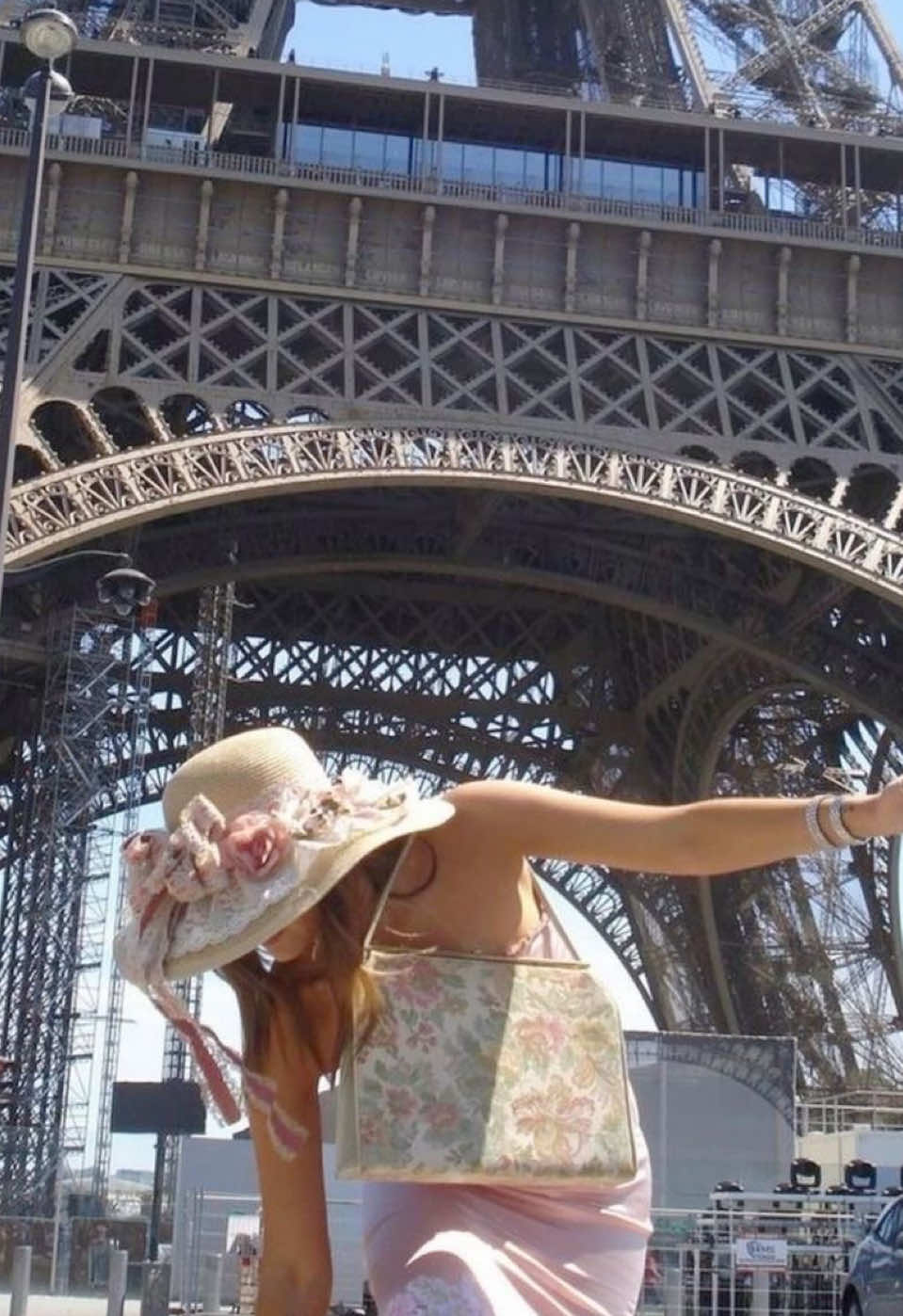 @𝒱🪽