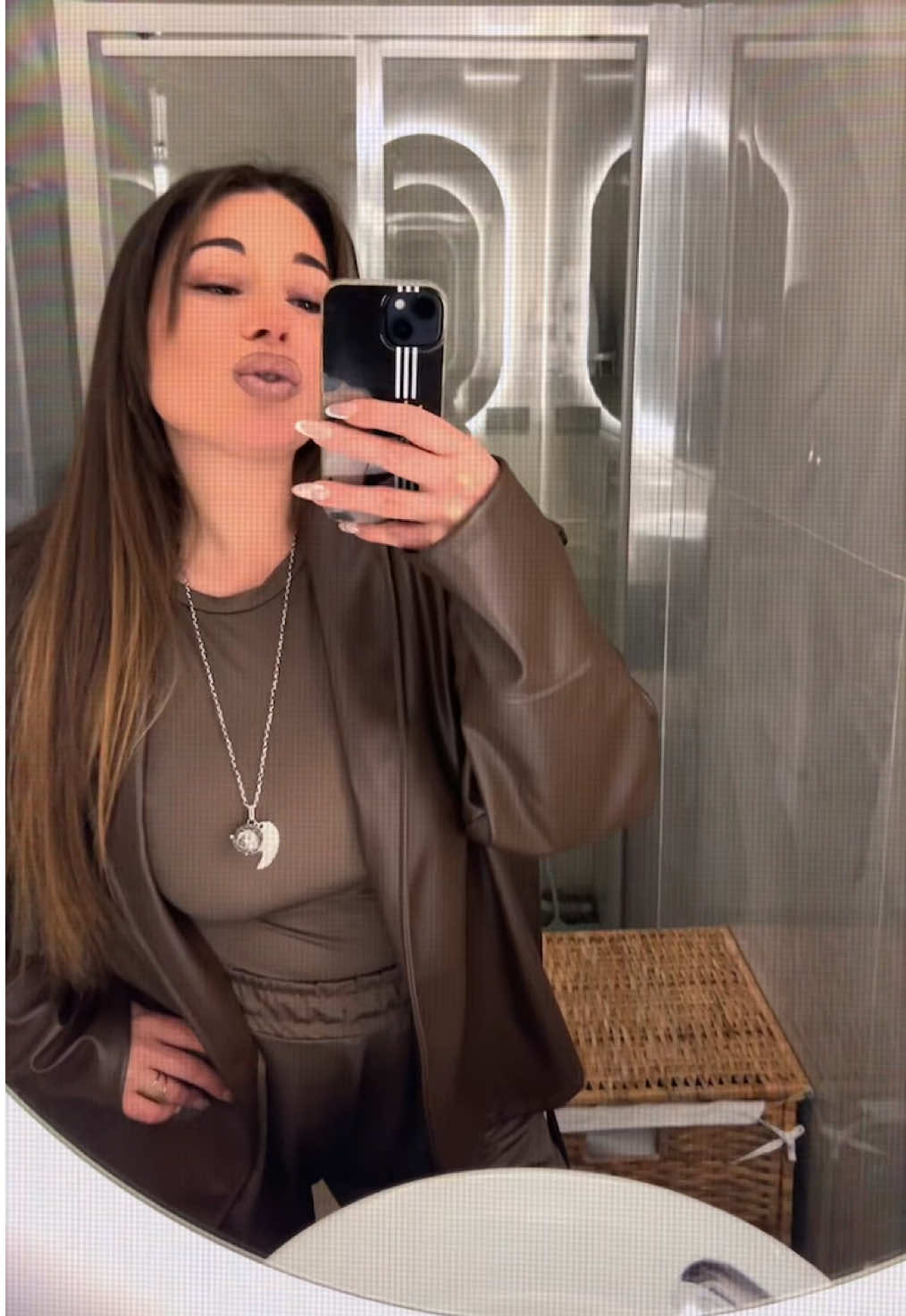 @Anna neri 🖤🌸