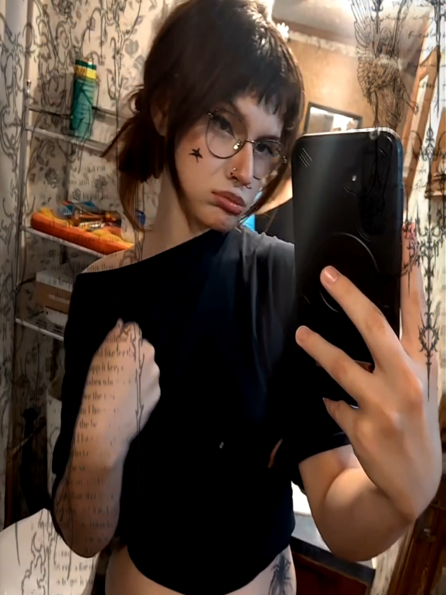 @MissesVirus
