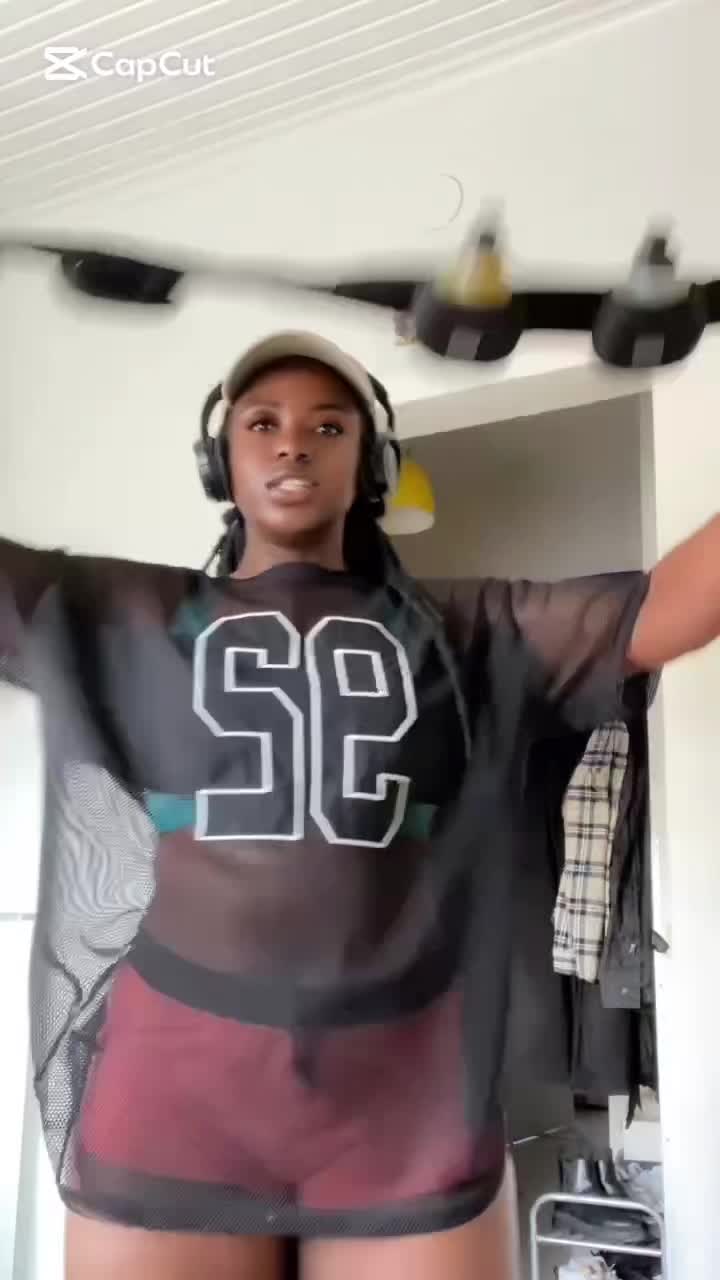 @𝒻𝓁𝒶𝓃𝒿ℴ𝓎1
