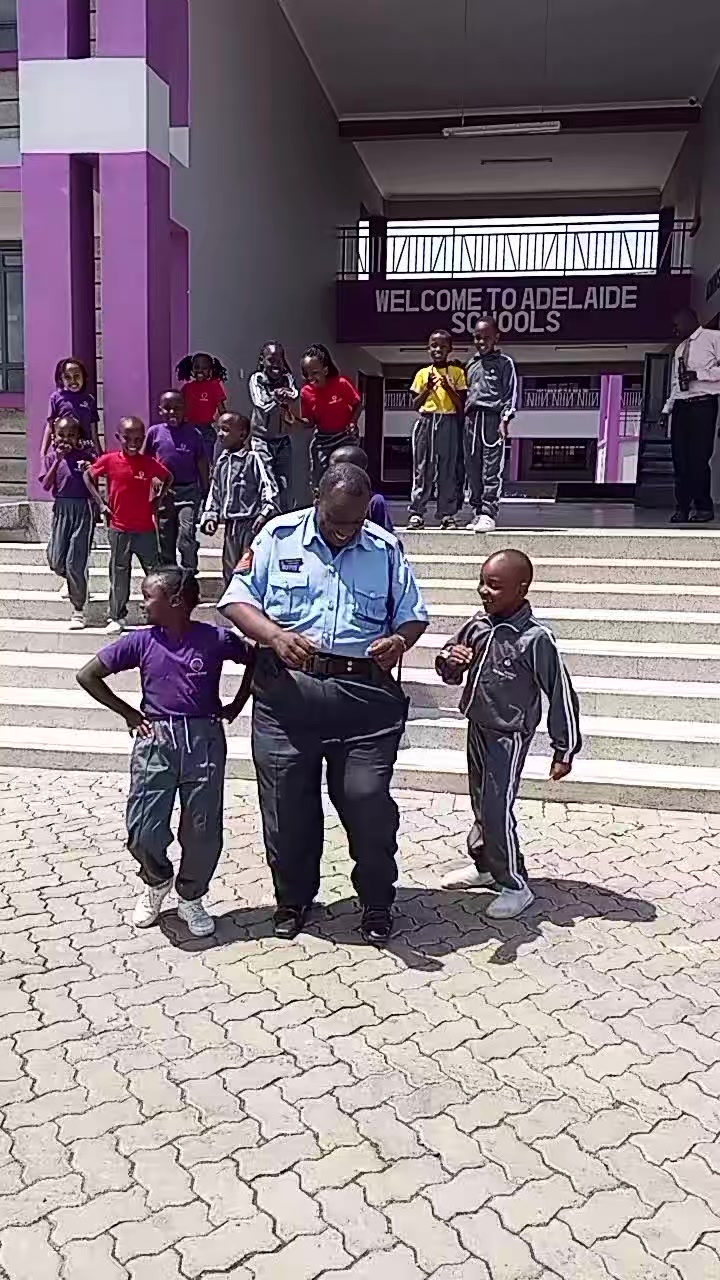 @The Dancing Cop