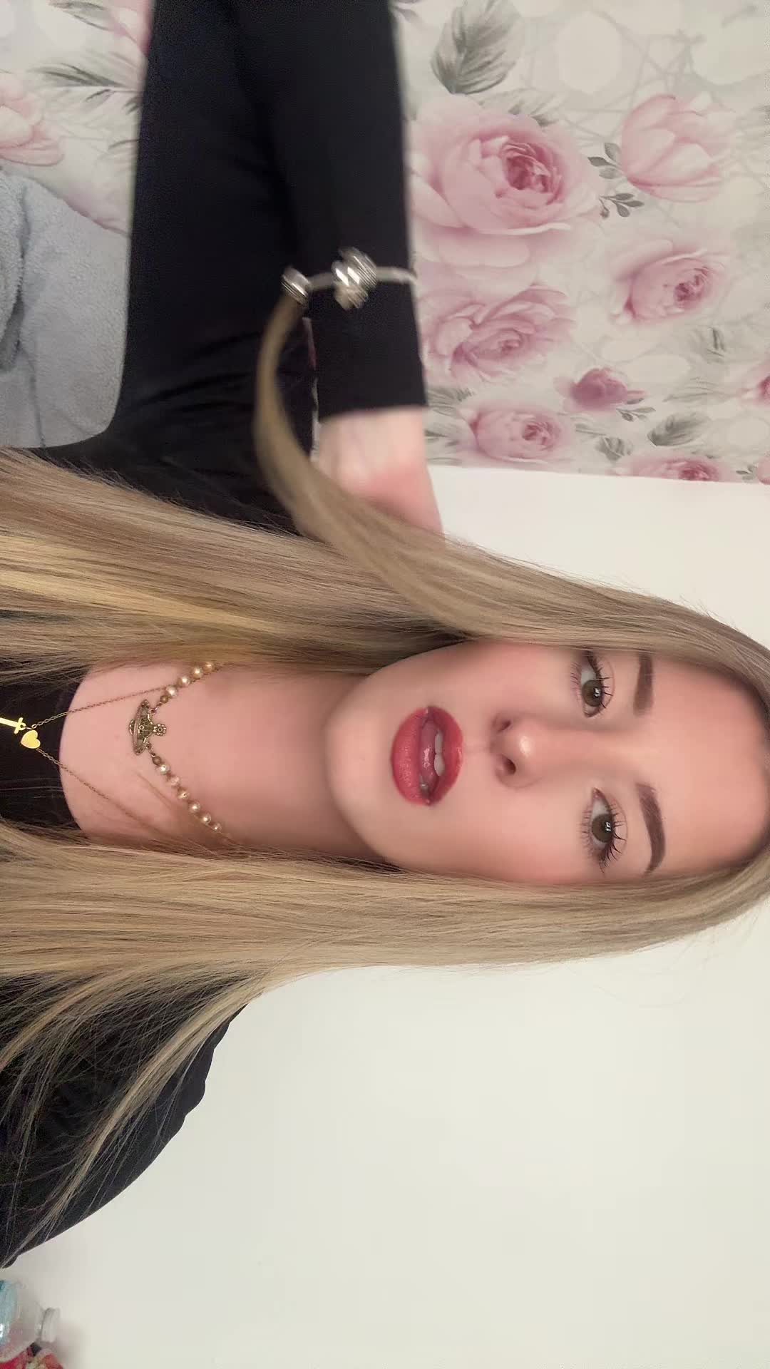 @lucy <3