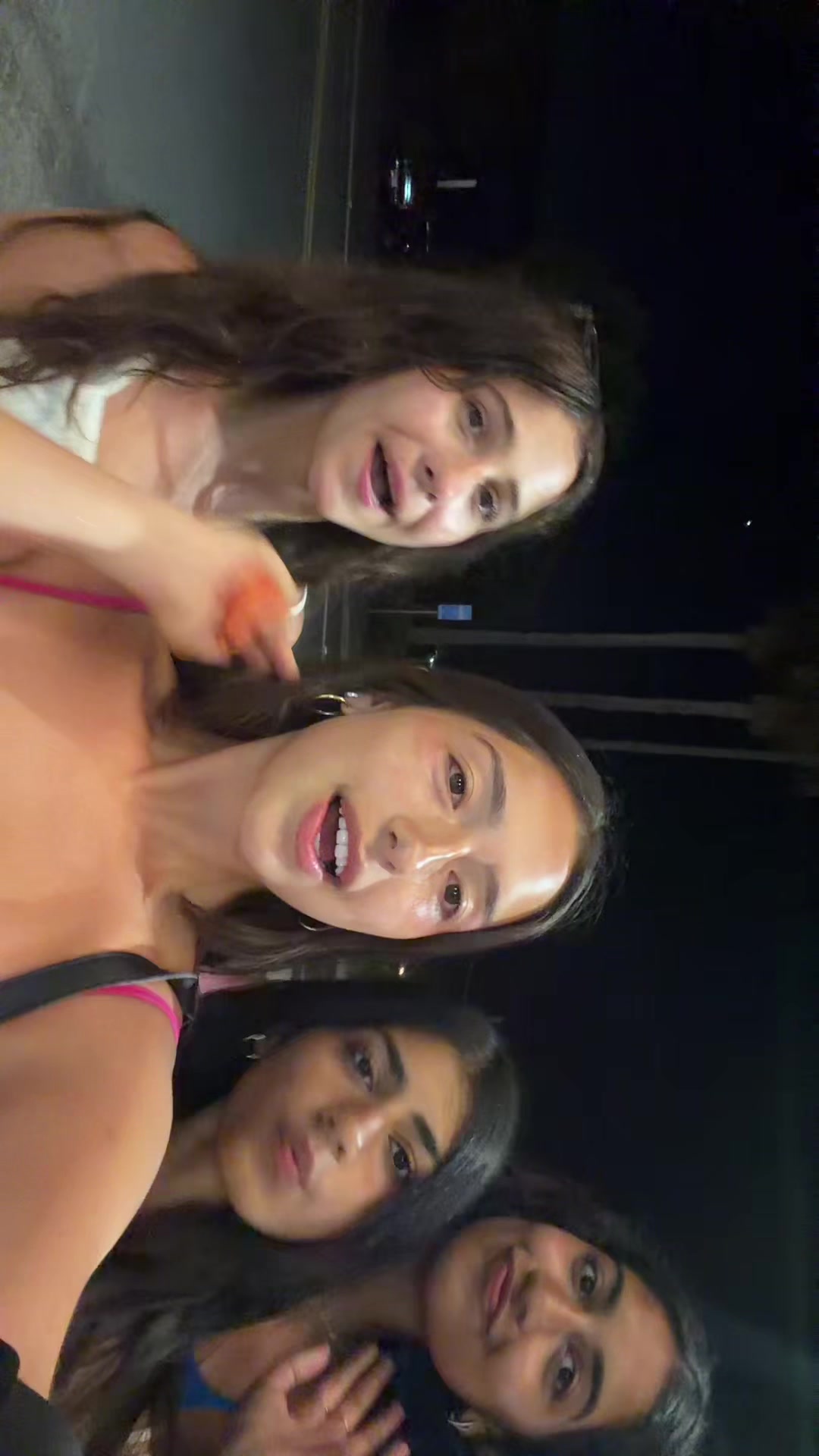 @Andrea Salgado