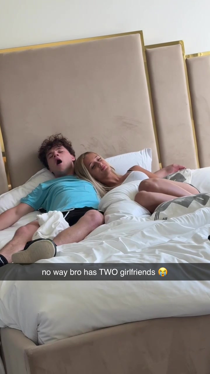 @parisslivvy