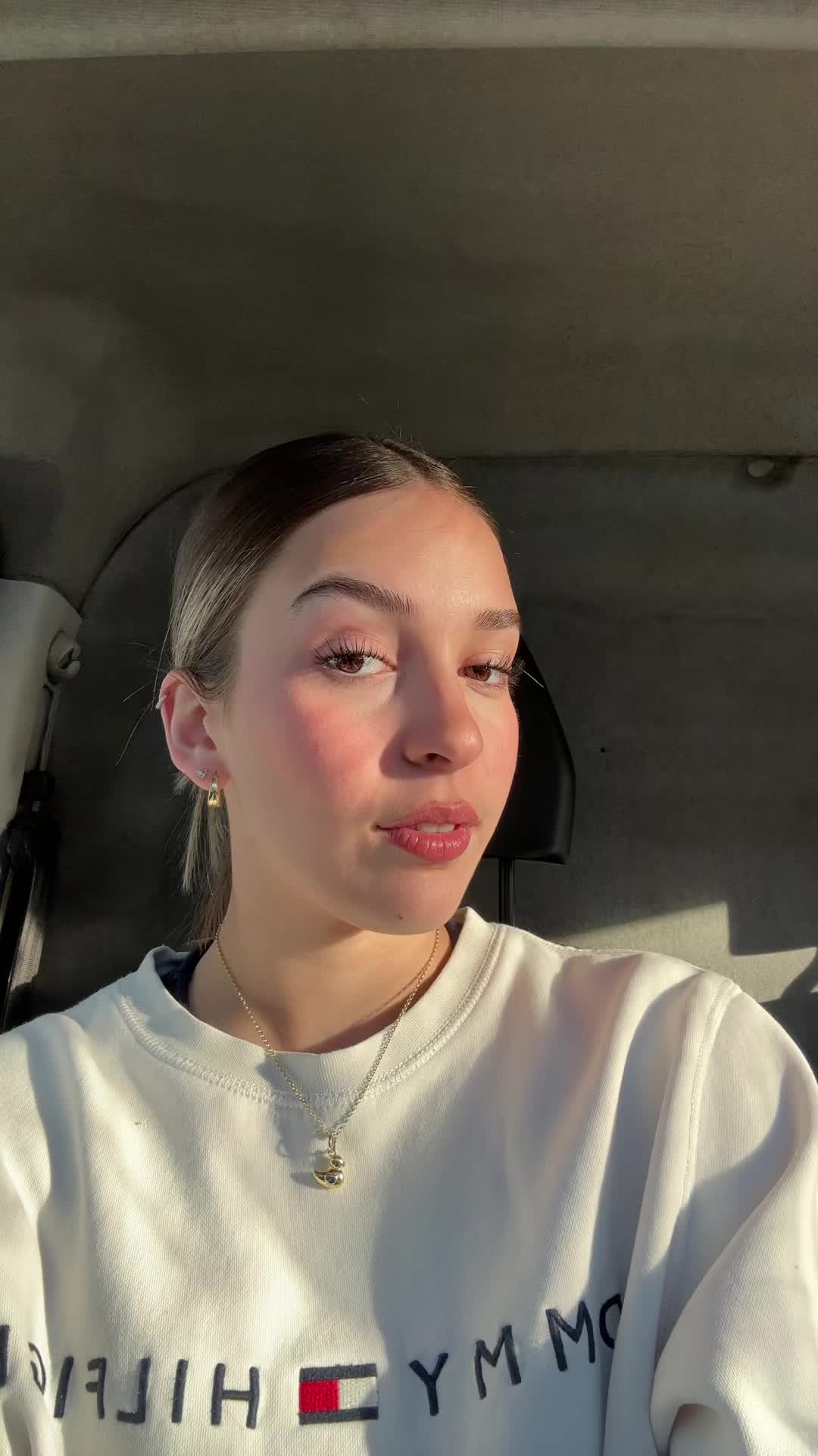 @Ana hoyos