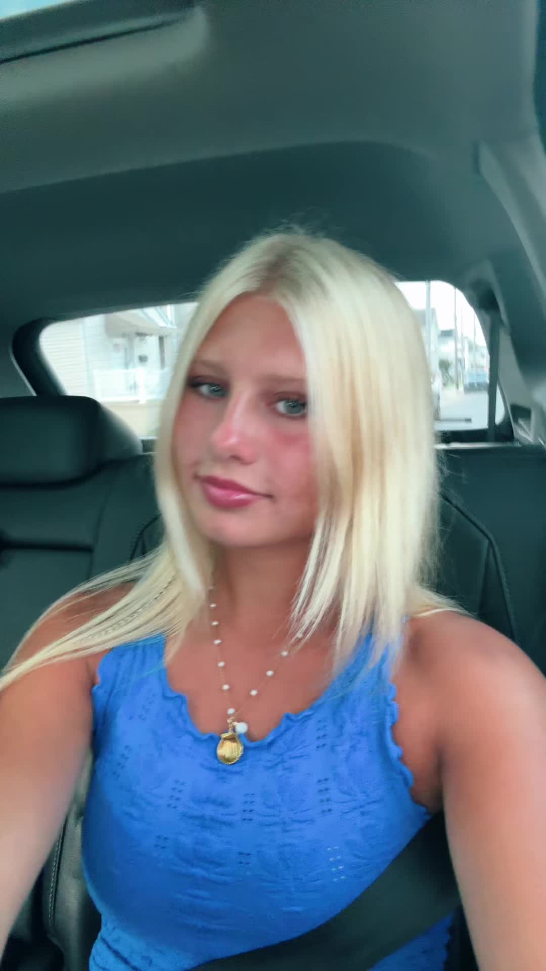 @Gigastella