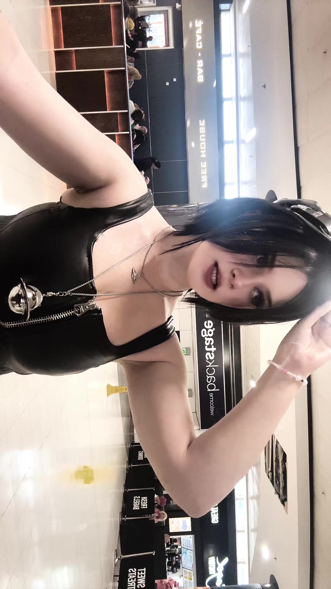 @lili 🎀