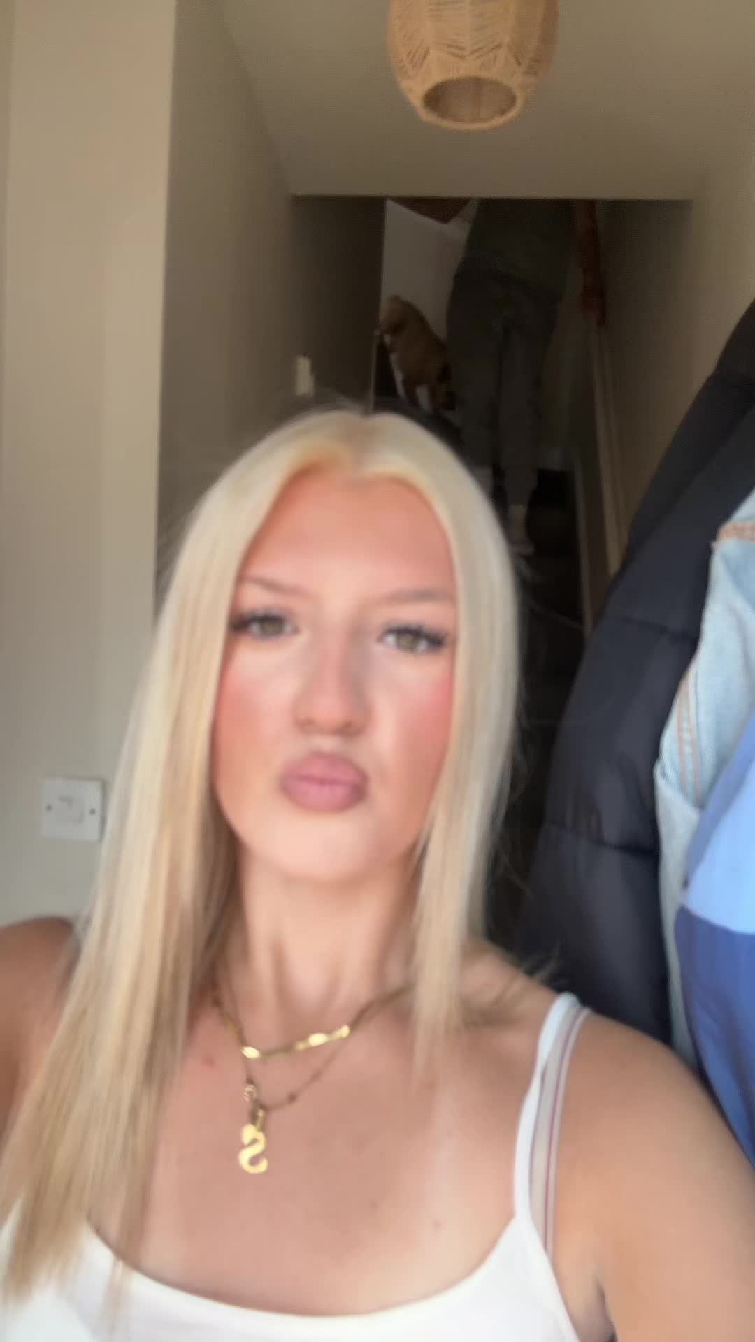 @𝐬𝐜𝐚𝐫𝐥𝐞𝐭𝐭🍒🍸