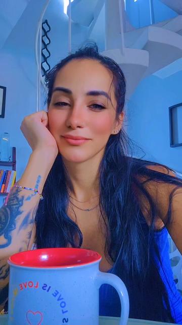 @La LolaEsa👽🏳️🌈 Tribu💙