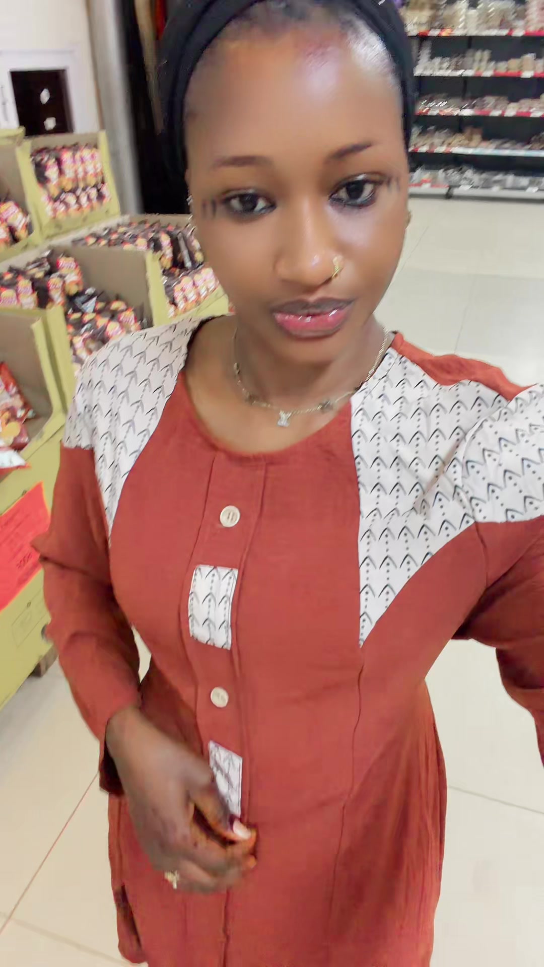 @Awiska Tangara