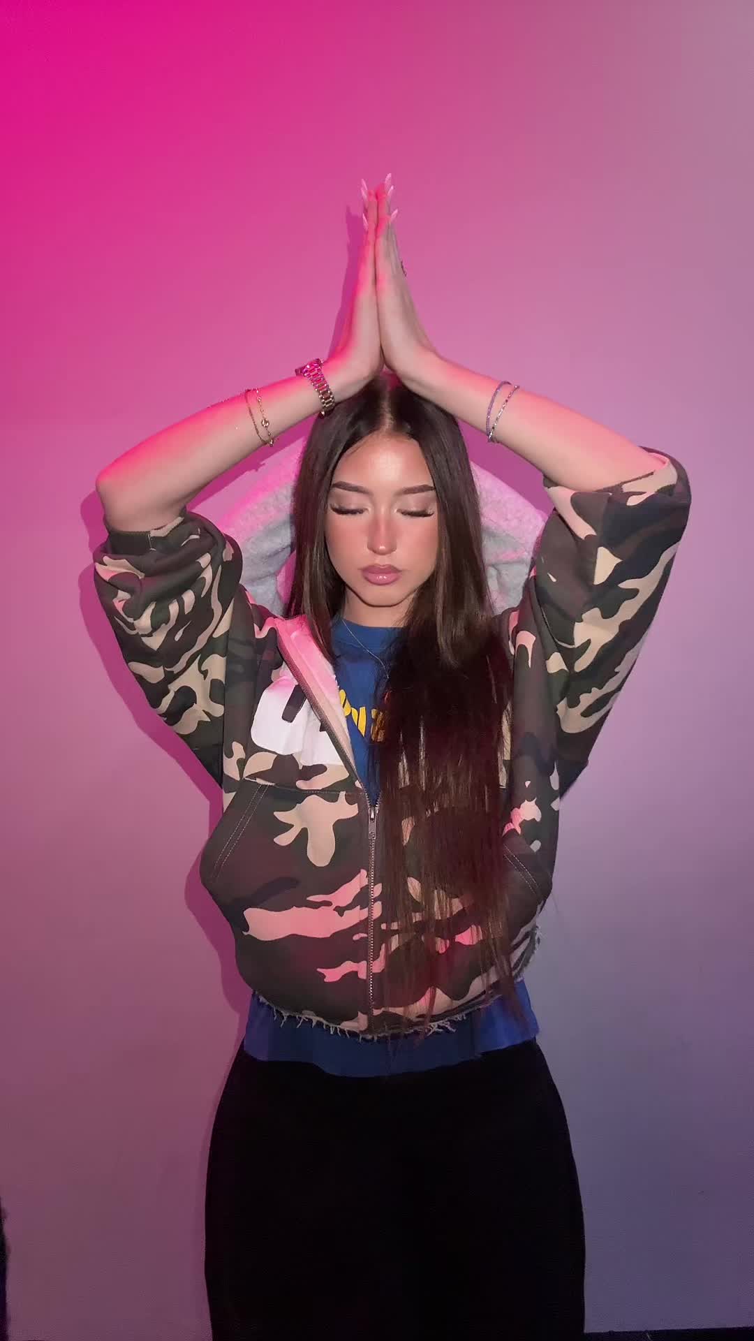 @๐ด๐๐๐๐๐๐