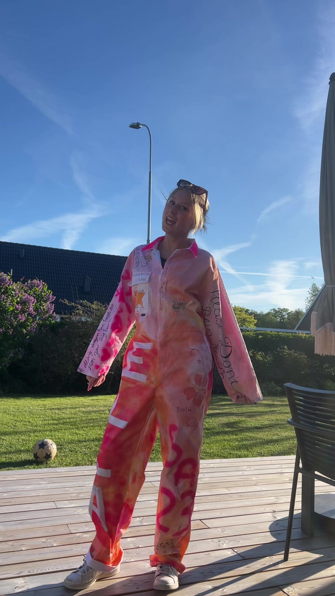 @Ella