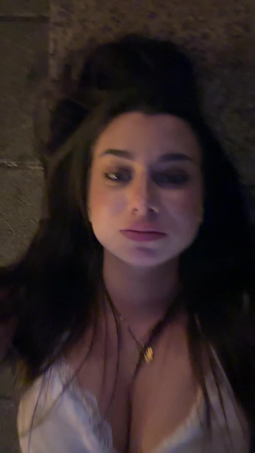 @ST