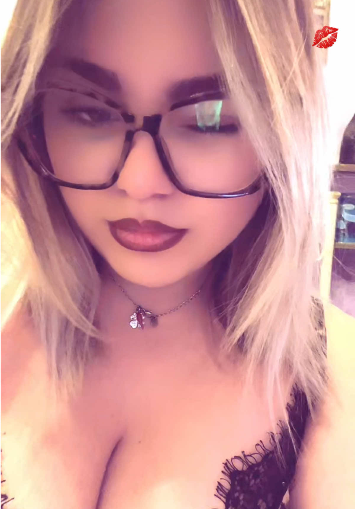 @Isabella Natalia💋