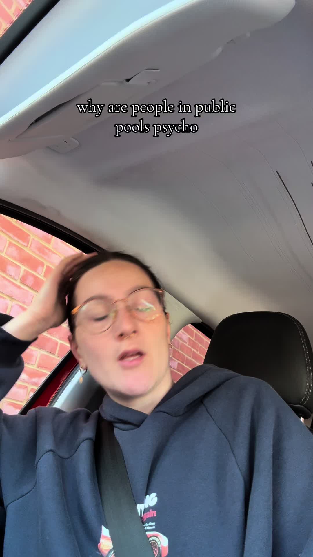 @laura