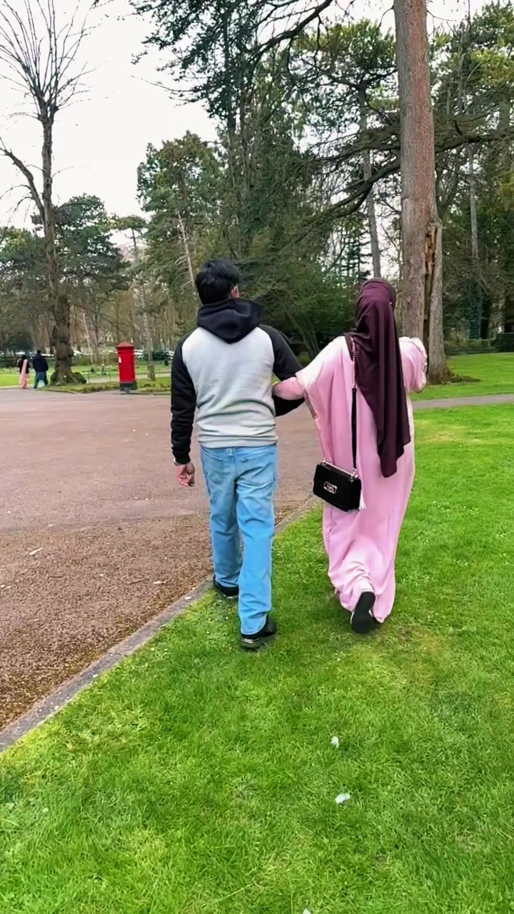@𝐻𝒶𝓃𝒾𝒻 𝐵𝒽𝒶𝒾 🇬🇧🇧🇩