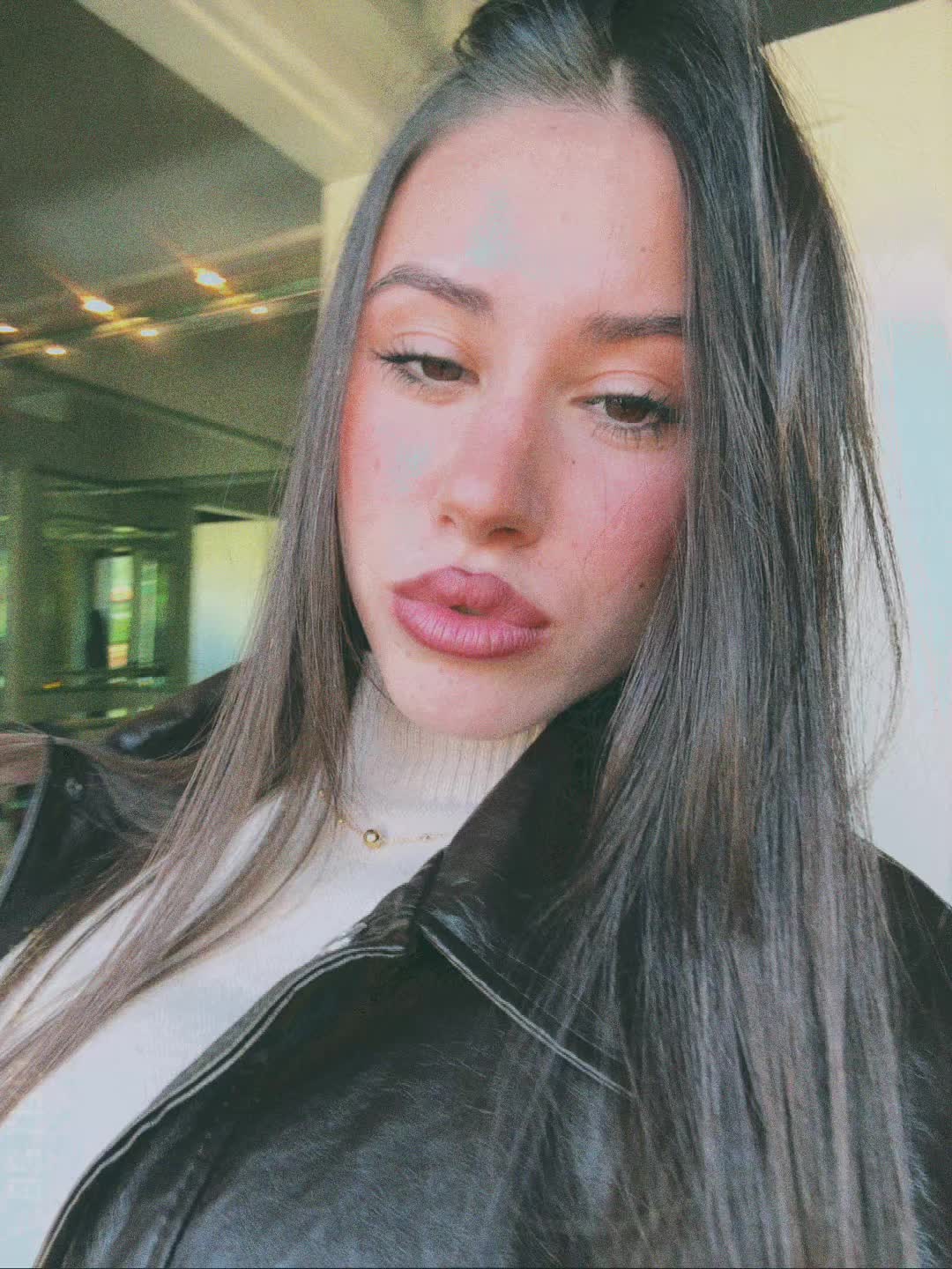 @siriaa