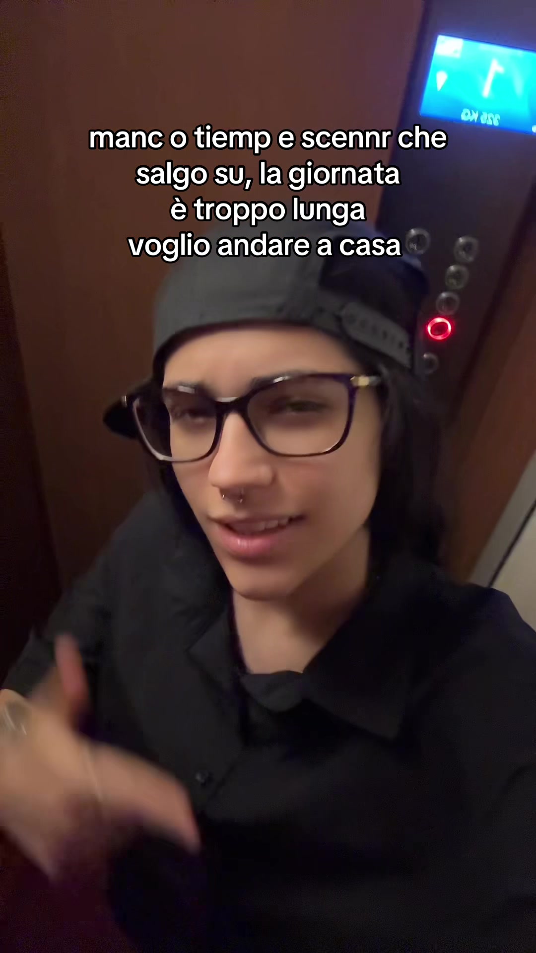 @de