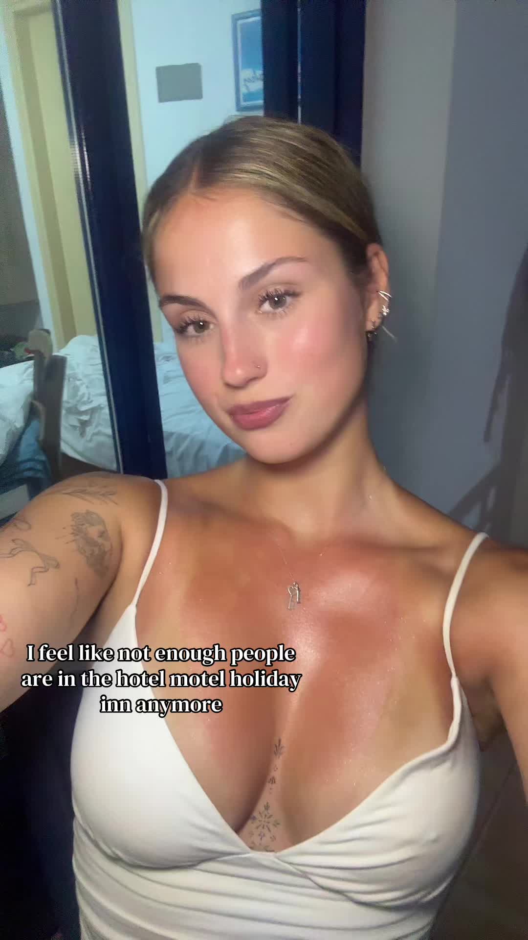@izzylewis