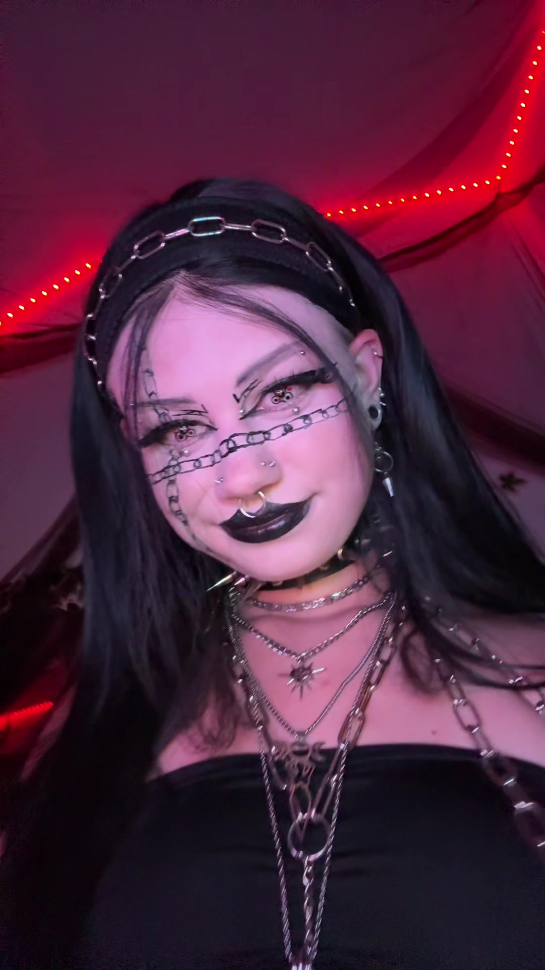@Elina
