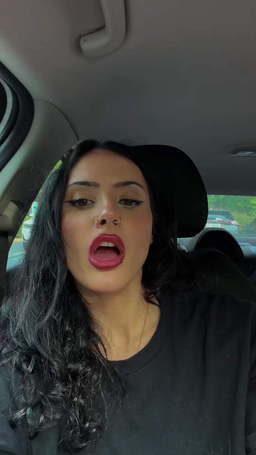 @zarinabae