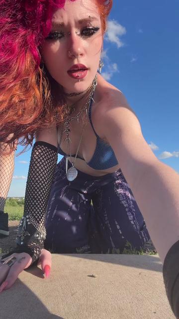 @evrythnginitsrightplce