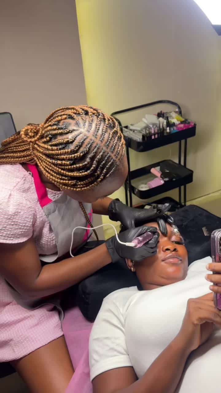 @BEEMAH | LASH•BROW ARTIST