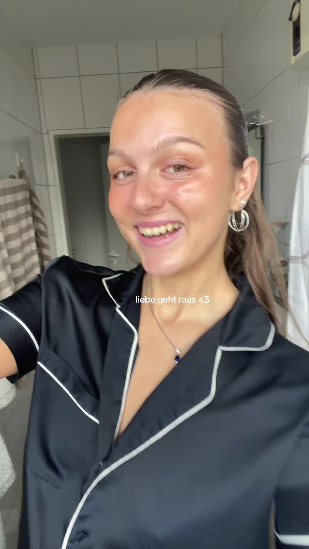 @melina valerie