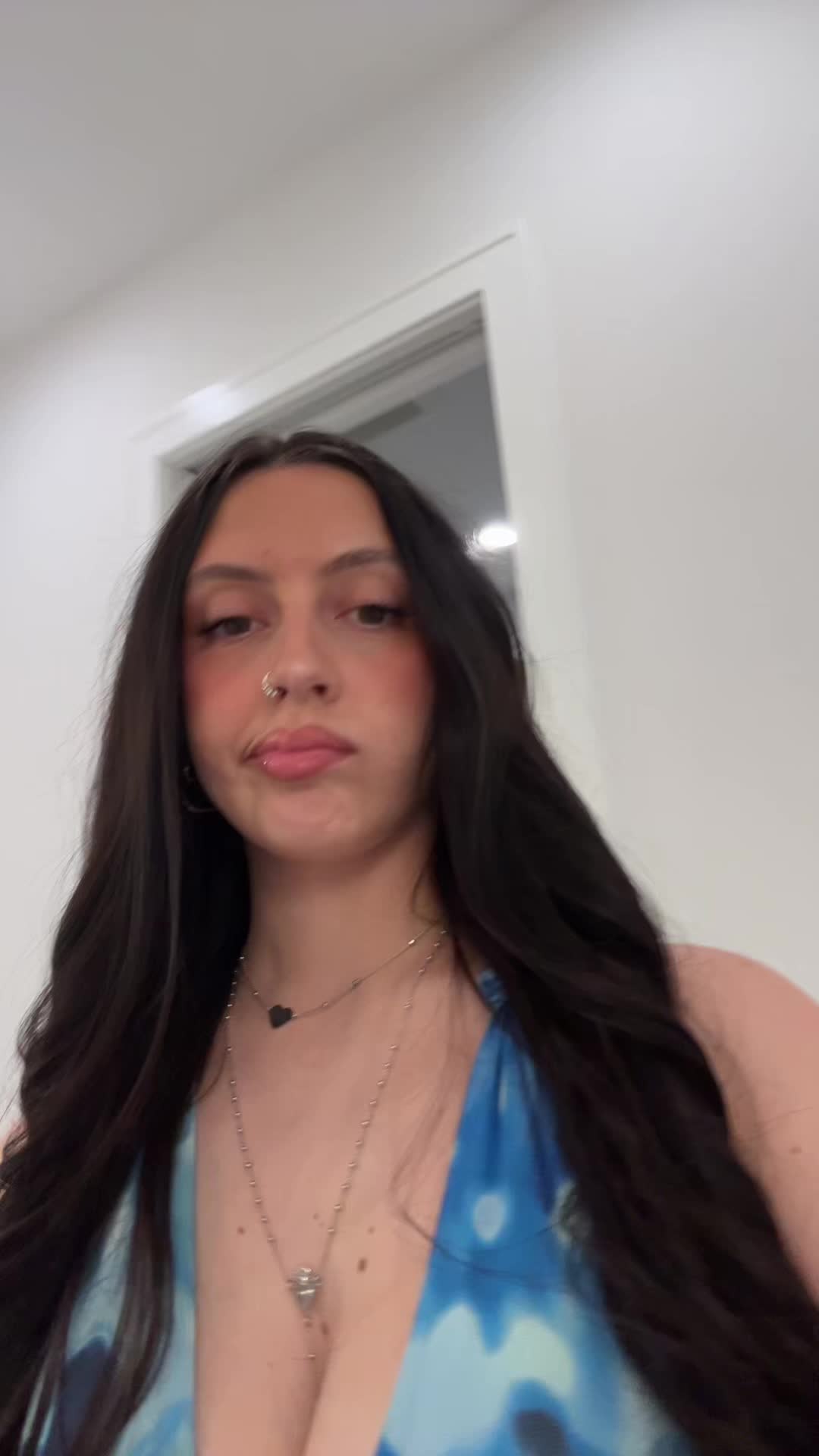 @Voidgiine