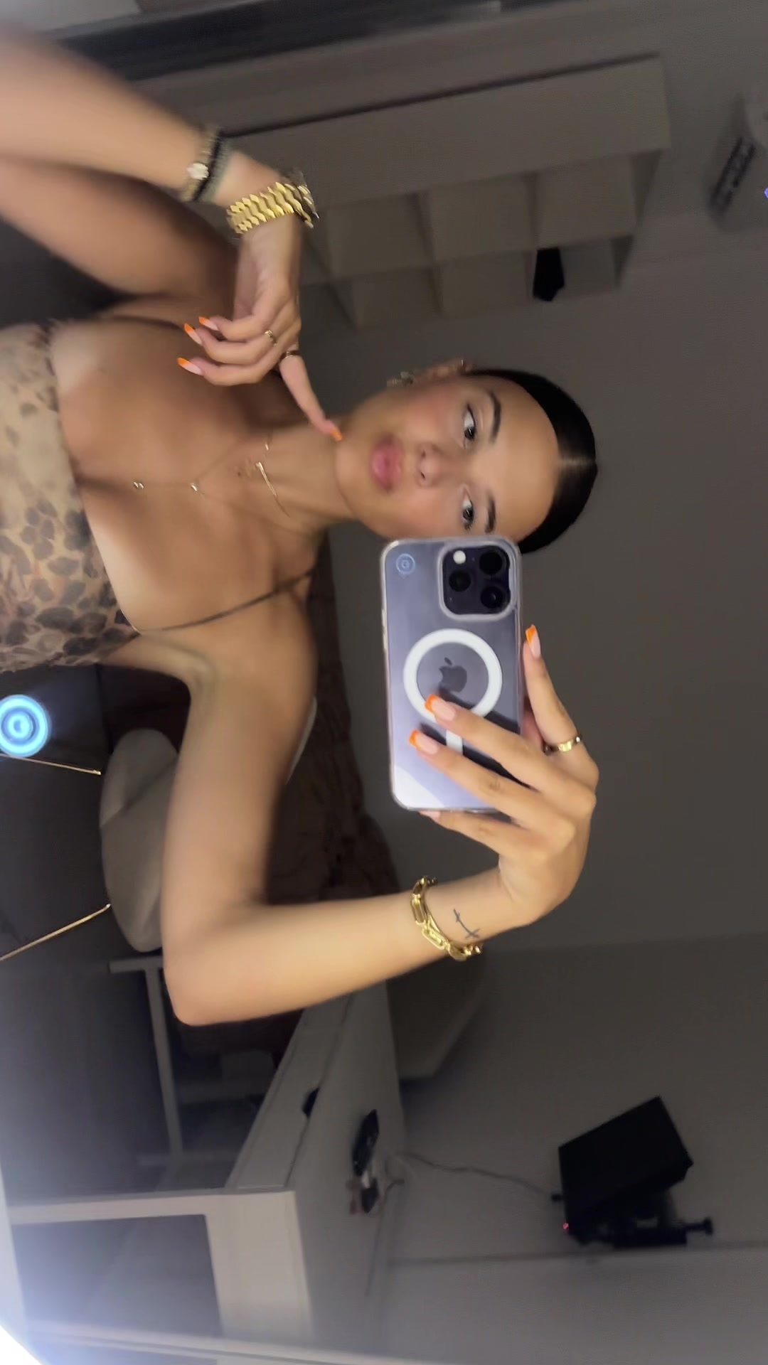 @leontina