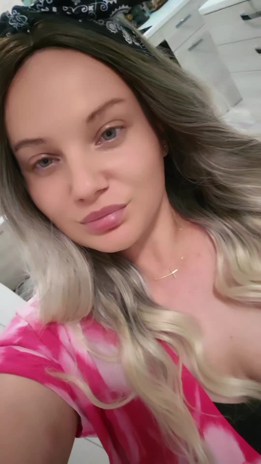 @Andreea ๐ท๐ด โค๏ธ๐ฎ๐น