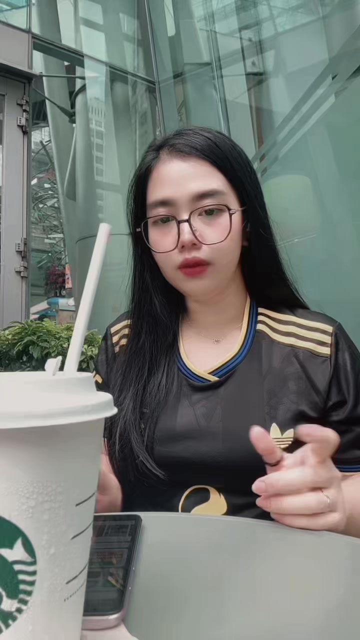 @Dhek_bill 🇭🇰🌸