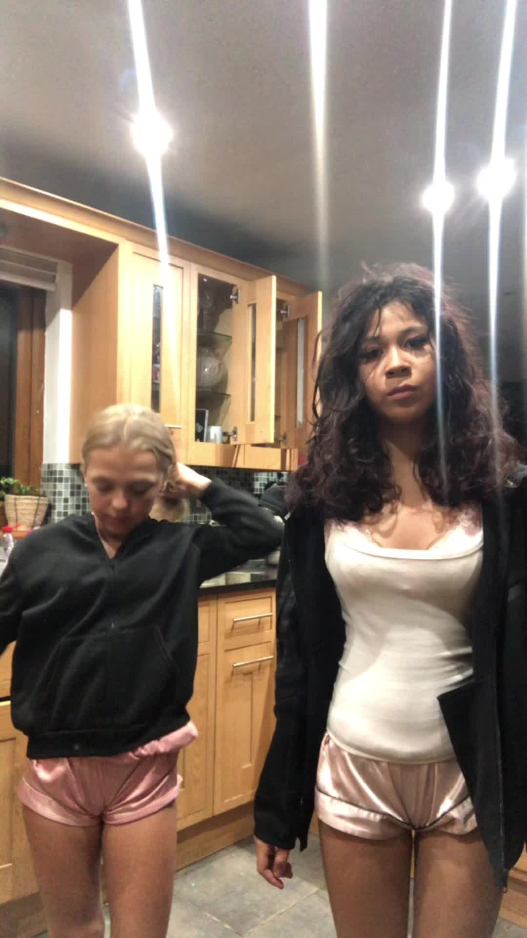 @T💋
