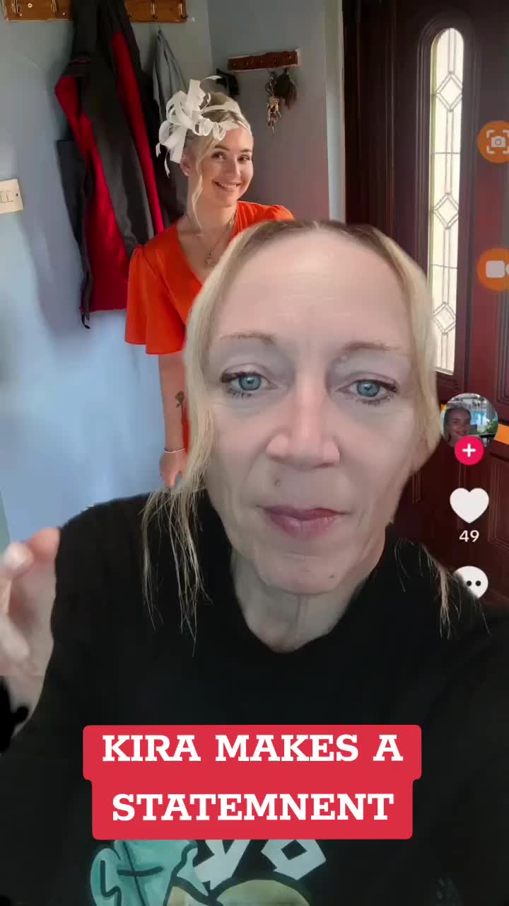 @Kelli Hollis Official