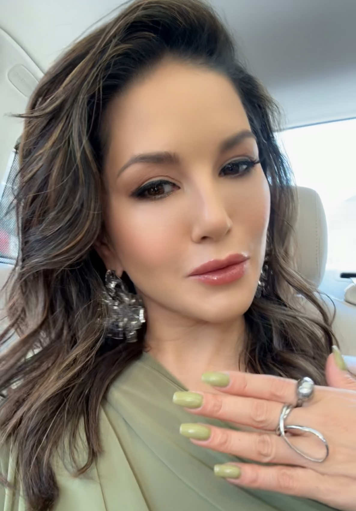 @Sunny Leone