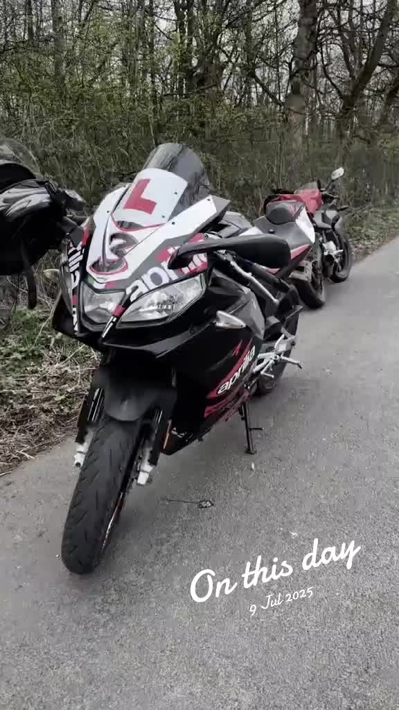 @ApriliaTaz