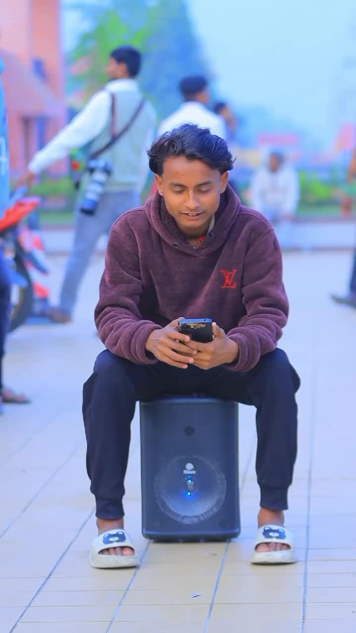 @₮ɪwᴀʀɪ Bʜᴀɪ 🔥😎