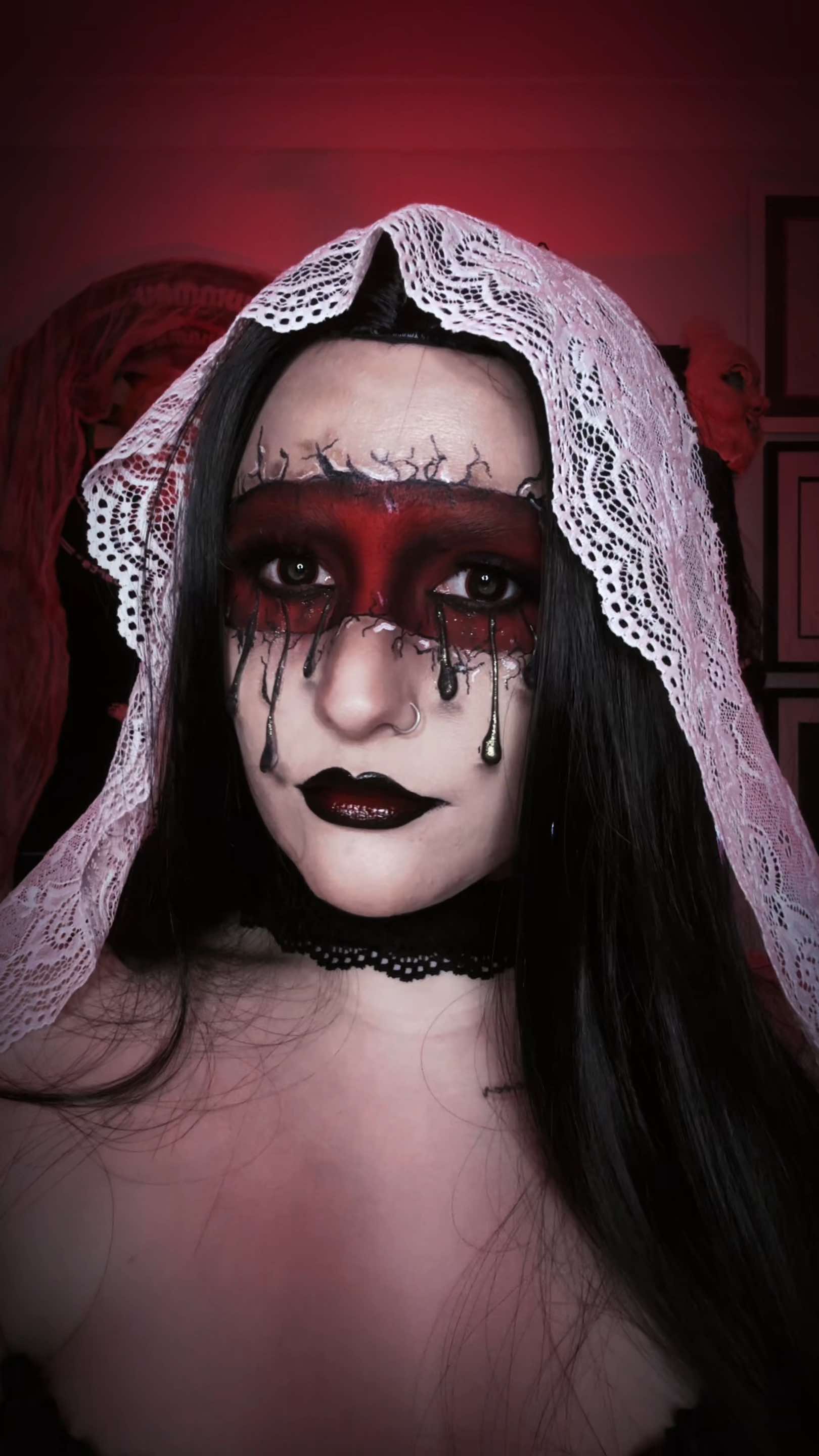 @Makeupby_ESC