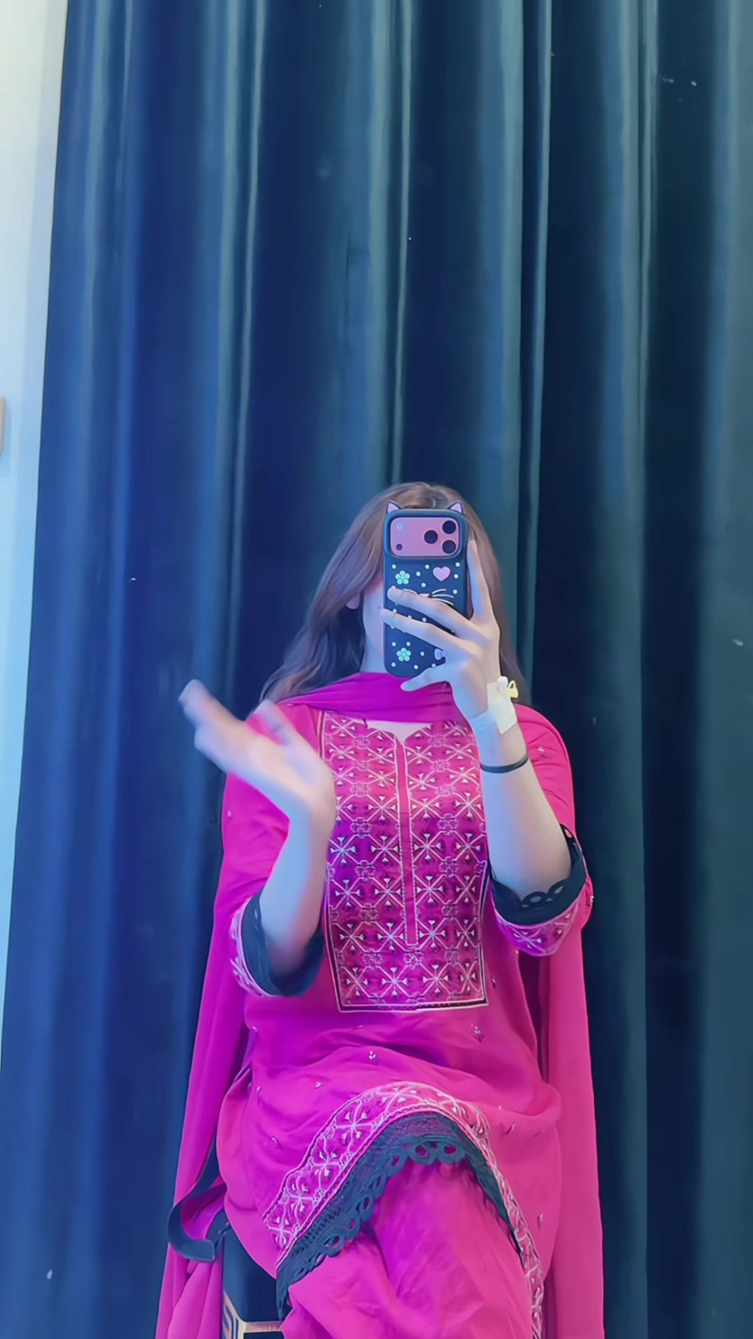 @🧚♀️آیت🧚♀️