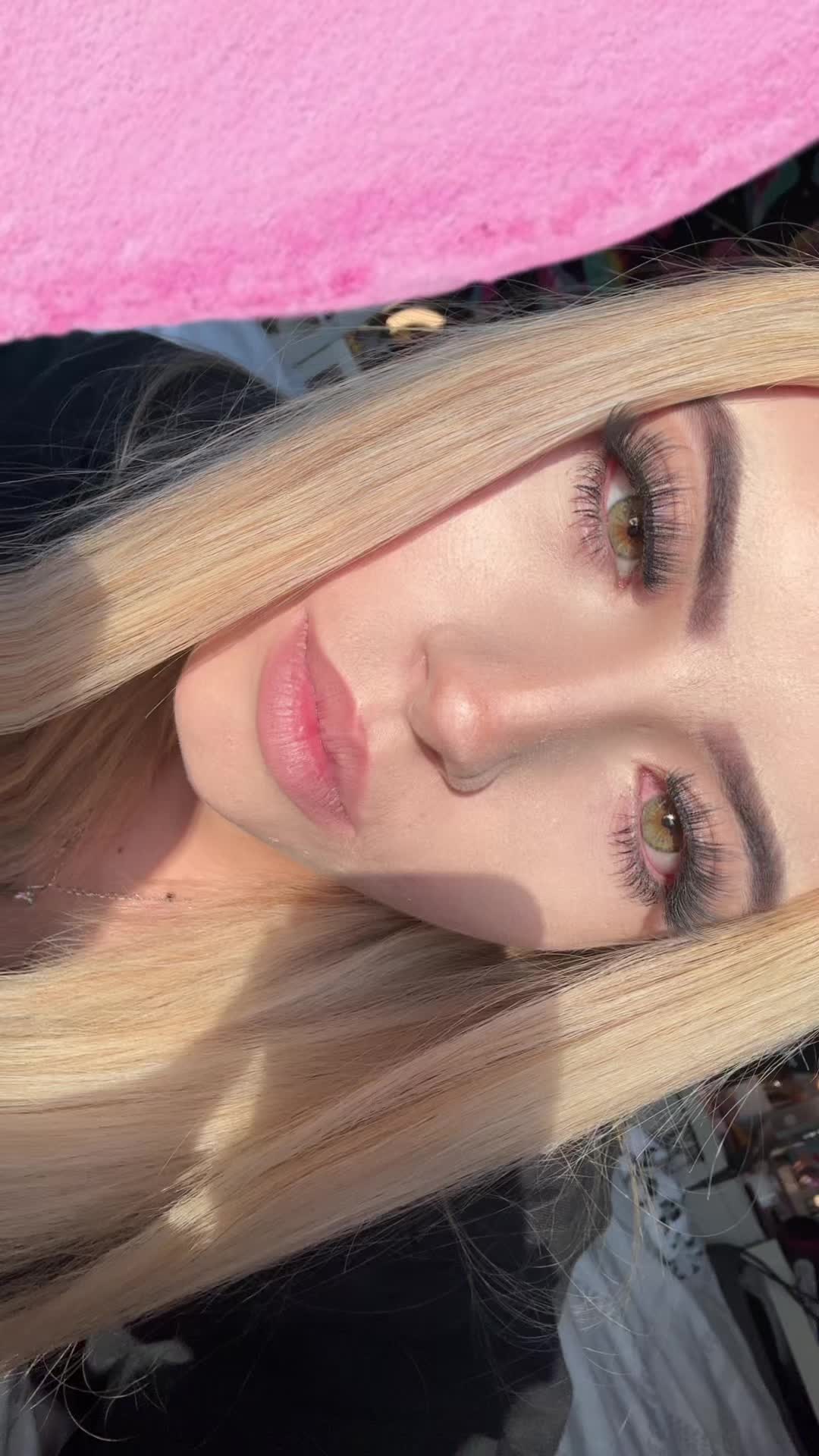 @Ę🧛🏼♀️